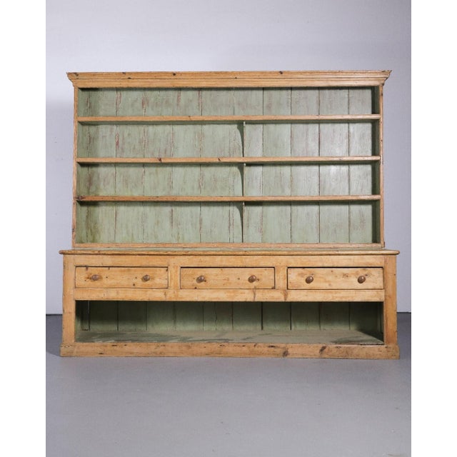 Dimensions:23"D x 116"W x 99"H Counter 35.375"H Upper Shelves: 13.5"H x 7"D 13.25"H x 7"D 12.5"H x 7"D 15.5"H x 7"D Lower...