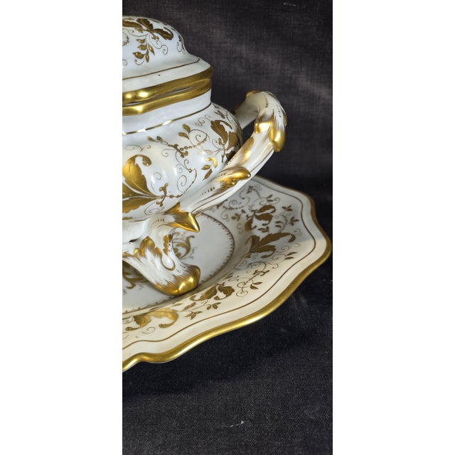 Covered Tureen with Stand in Porcelain with Gilded Vegetal Decoration from Le Tallec, Paris, France, 1960s For Sale - Image 13 of 16