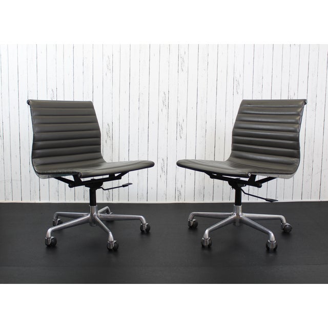 Ea117 Office Chair by Charles & Ray Eames for Herman Miller, 1980s For Sale - Image 14 of 14