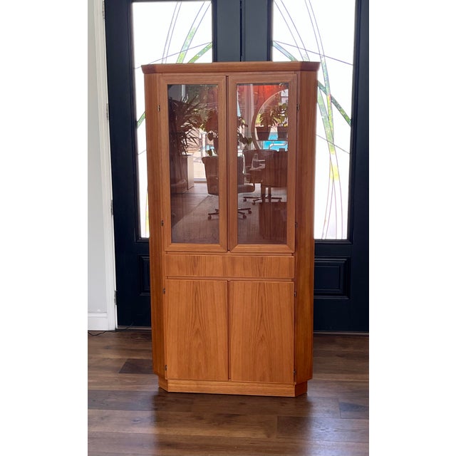 Vintage Danish Mid-Century Modern Teak Corner China Cabinet / Curio Cabinet by Skovby For Sale - Image 11 of 12