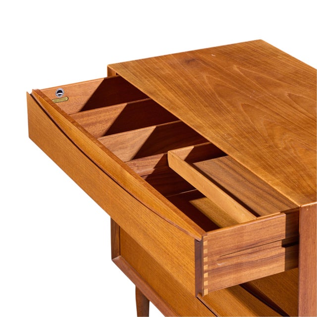 Arne Vodder for Sibast Mid Century Danish Teak 4 Drawer Dresser For Sale In Chicago - Image 6 of 9