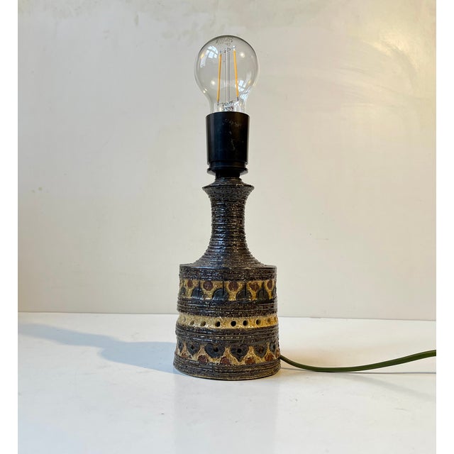 Ceramic Scandinavian Brutalist Glazed Stoneware Table Lamp by Jette Hellerøe, 1970s For Sale - Image 7 of 10
