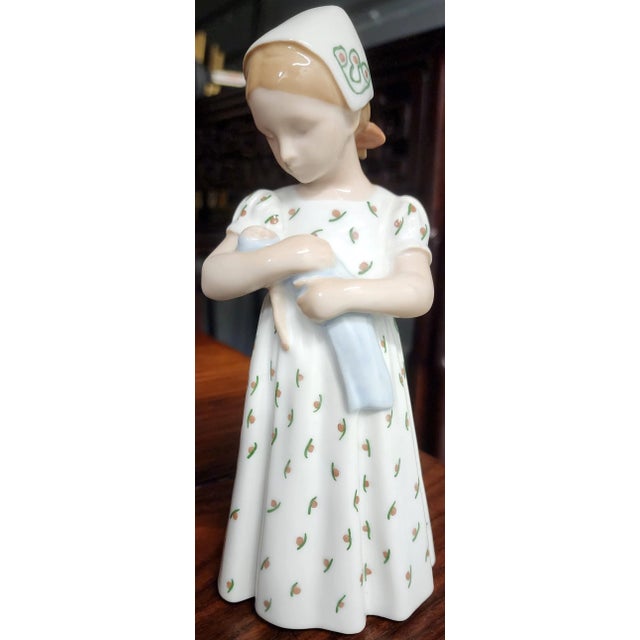 Bing & Grondahl Danish Hand-Painted Fine Porcelain Figurine For Sale - Image 13 of 13