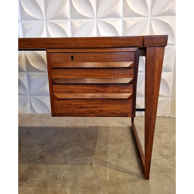 1960s Model 70 Desk in Amazon Rosewood by Kai Kristiansen for Feldballes Møbelfabrik, 1950s For Sale - Image 5 of 14