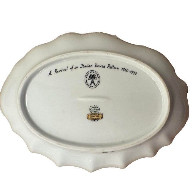 White 1980s Richard Ginori Doccia Scalloped Porcelain Bowl Met Museum Revival Floral Pattern For Sale - Image 8 of 8