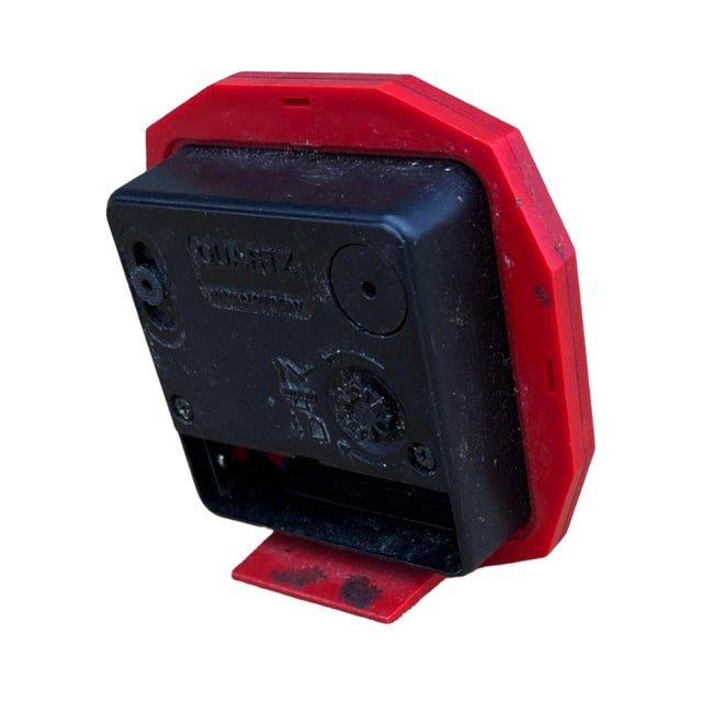 Mid-Century Modern Small Electric Alarm Clock Europe, Germany 1960s For Sale - Image 3 of 10