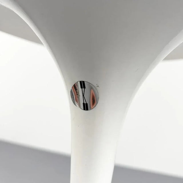 Eero Saarinen Oval Side or Coffee Table by Eero Saarinen for Knoll International, 1960s For Sale - Image 4 of 9