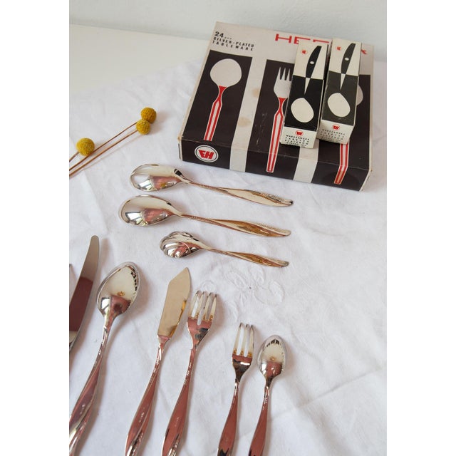 Metal Polish Cutlery Set for Six by Hefra Amerykański, 1990s, Set of 40 For Sale - Image 7 of 16