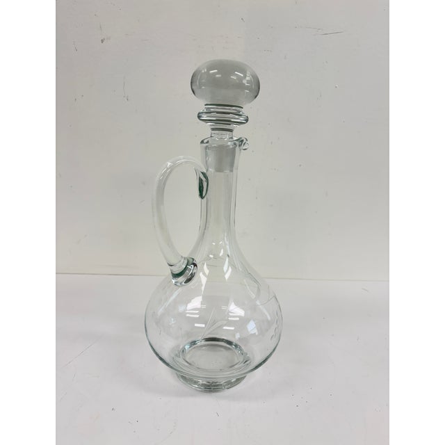 Hollywood Regency Vintage 1980s Etched Crystal Grape Vine Wine Decanter With Handle & Ball Stopper For Sale - Image 3 of 16