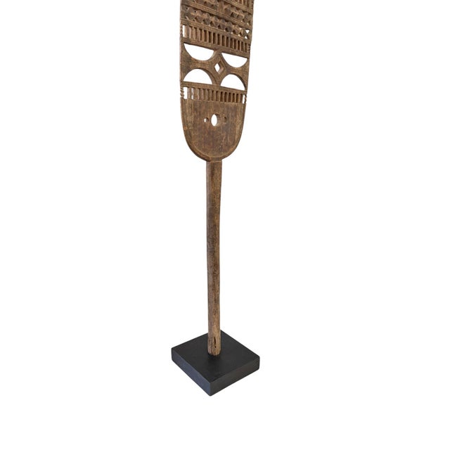 Wood Old Tuareg Hoggar Tent Post – Ehel – North West Niger on Stand For Sale - Image 7 of 10
