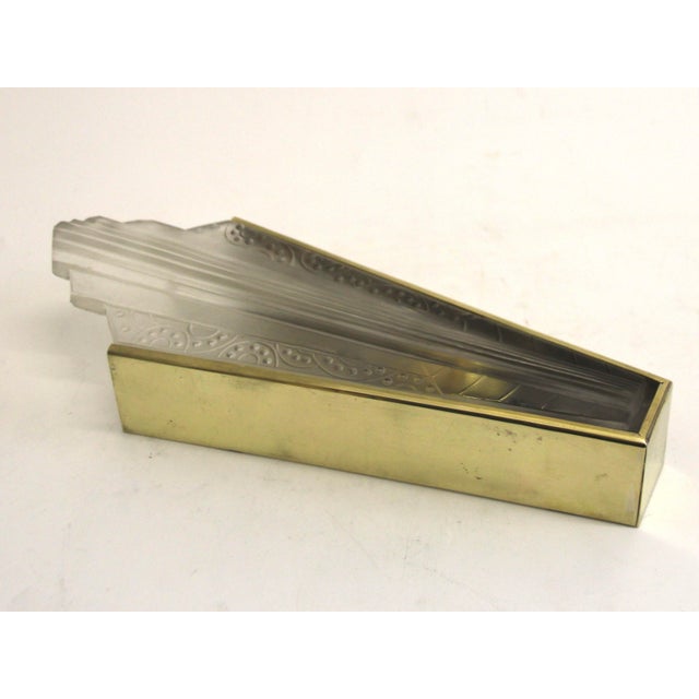 Gold French Art Deco Sconce with Brass Fixture and Glass Shade, 1930s For Sale - Image 8 of 10