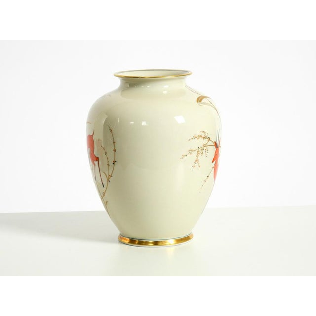 1940s Light Blue Porcelain Vase with Hand-Painted Wildlife Motifs from PMR Bavaria Jaeger & Co., 1940s For Sale - Image 5 of 18