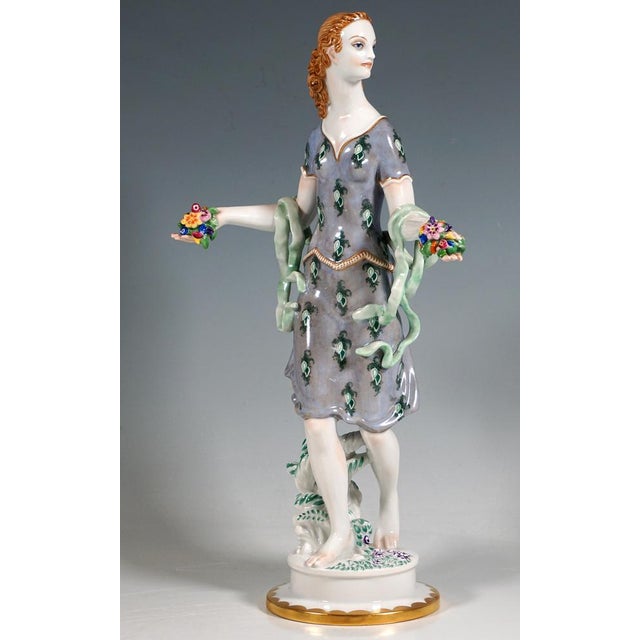 1920s Porcelain Striding Girl with Flowers from Augarten, Vienna, Austria, 1924 For Sale - Image 5 of 7