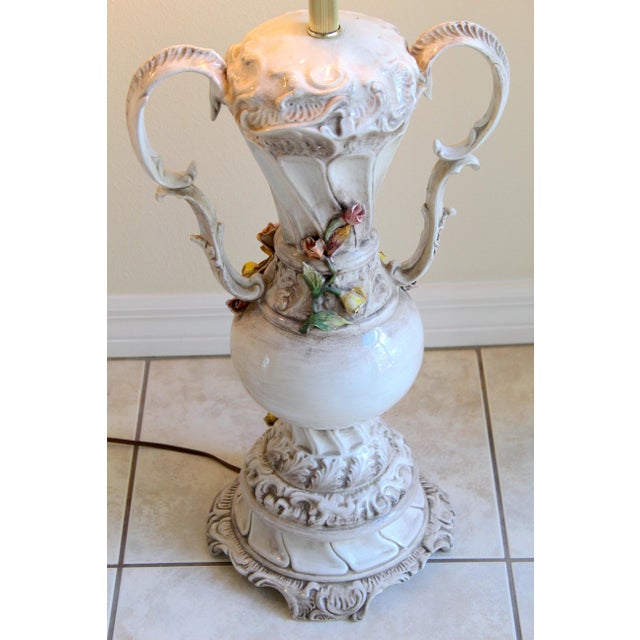 Mid-Century Italian Capodimonte-Style Floral Porcelain Table Lamps – Pair For Sale - Image 10 of 18