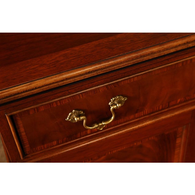 Stickley Traditional Mahogany Flip-Top Server Cabinet For Sale - Image 17 of 18