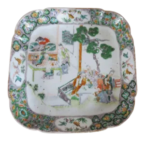 19th Century Chinese Export Porcelain Square Dish in Famille Vert Glaze