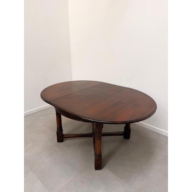 New England Oval Extendable Dining Table For Sale - Image 6 of 8