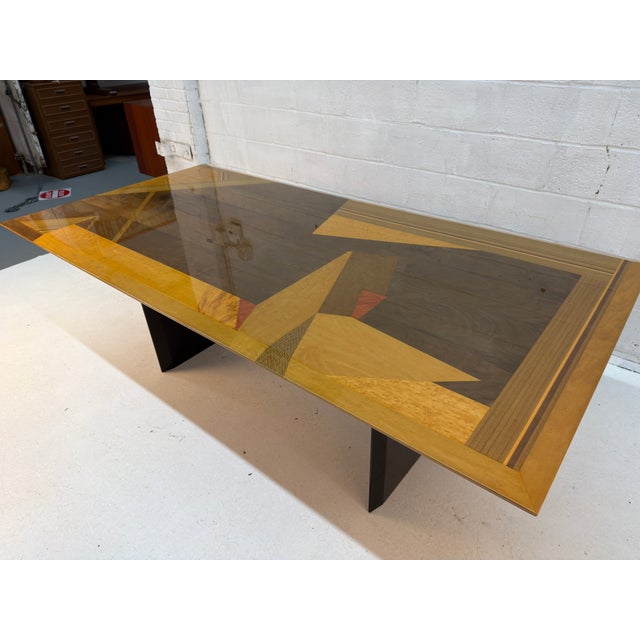 Italian 1980s Italian Geometric Dining Table Attributed to Giovanni Offredi for Saporiti For Sale - Image 3 of 16