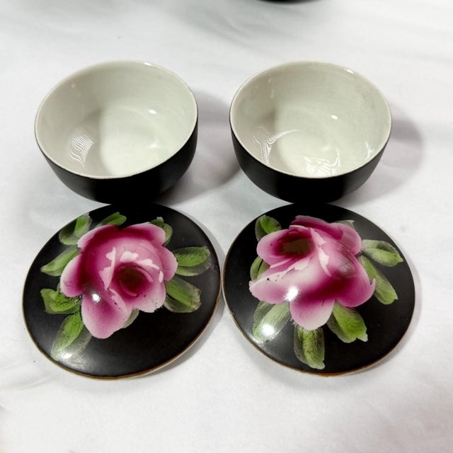 1930s Rare Vintage Midwinter Burslem "Porcelon" Vanity Set - 6pc Black & Pink Rose Art Deco For Sale - Image 5 of 10