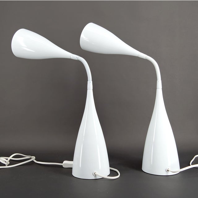 Vintage Table Lamps in White Enamelled Sheet Metal, 1970, Set of 2 For Sale - Image 6 of 6