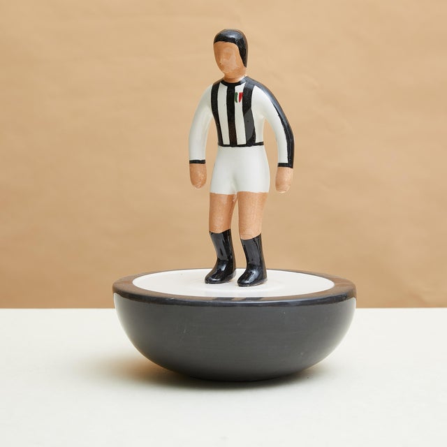Ceramic Subbuteo Ornament Sculpture in Double-Mold Ceramic from Artigianato Italiano For Sale - Image 7 of 7