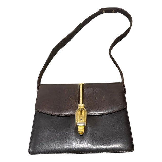 An Elegant 1970s Chocolate Brown Leather Italian Shoulder Bag For Sale