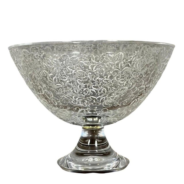 Large Baccarat Crystal Centerpiece Bowl on Pedestal, 1930s For Sale - Image 4 of 5