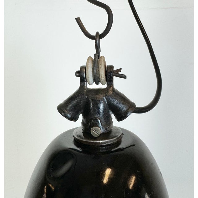 Industrial Black Enamel Factory Lamp with Cast Iron Top, 1930s For Sale - Image 11 of 18