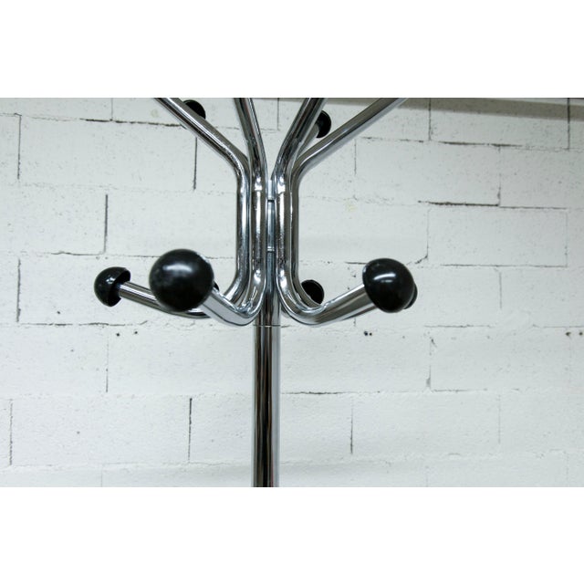 1960s Coat Rack with Twelve Hooks in Chrome and Black Plastic, 1960s For Sale - Image 5 of 8