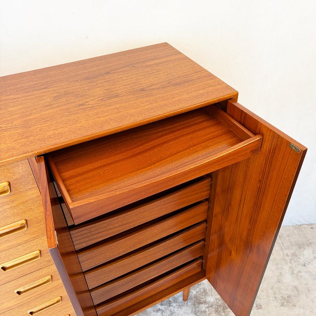Brown Danish Modern Teak Gentleman's Dresser Cabinet, 1960s For Sale - Image 8 of 15