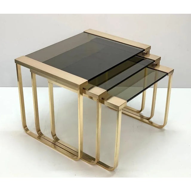 Mid-Century Modern Mid-Century Solid Brass and Smoked Glass Interlocking Side Tables, 1970s, Set of 3 For Sale - Image 3 of 16