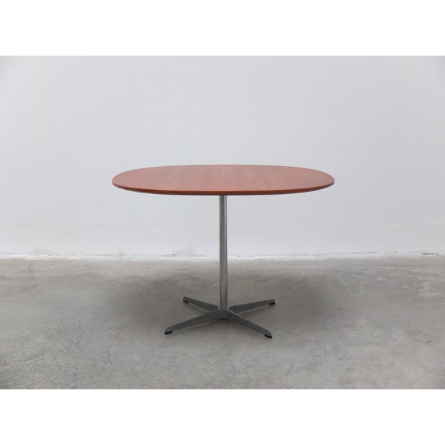 Early ‘Super-Circular’ dining table designed by Piet Hein & Bruno Mathsson in 1968. This old version features a top in...