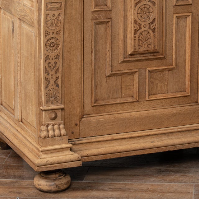 French Late 19th Century Large French Bleached Oak Bookcase Display Cabinet For Sale - Image 3 of 14