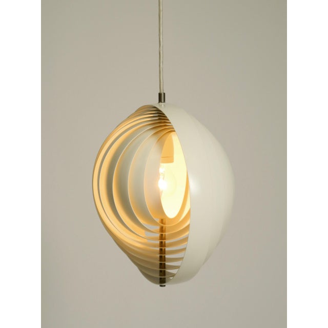 White Vintage Space Age Moon Lamp in White Lacquered Aluminum by Verner Panton for Vitra, 2000s For Sale - Image 8 of 18