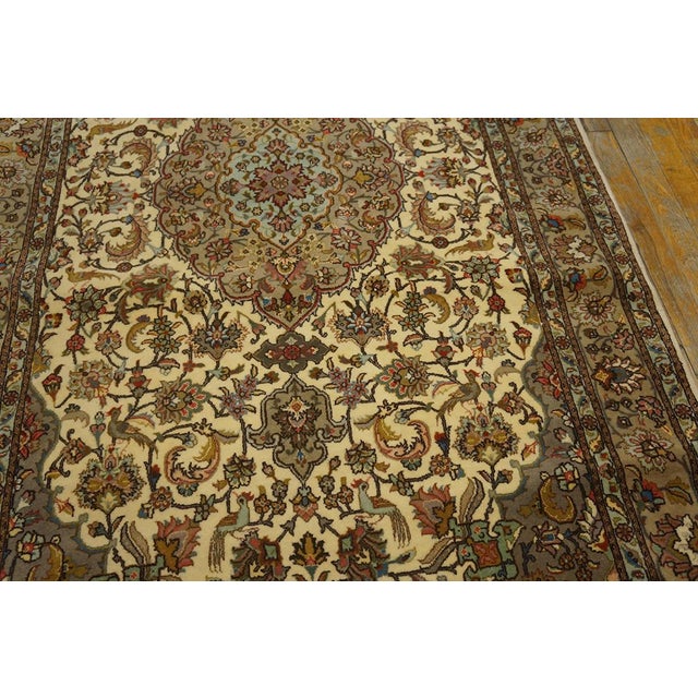 Traditional 1940s Traditional Mid-20th Century Ivory Medallion Tabriz Silk Highlights Rug For Sale - Image 3 of 4