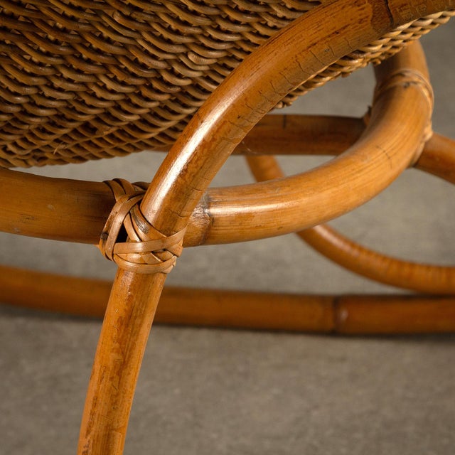 Art Nouveau Rocking Chair in Wicker by Victor Horta, 1905 For Sale - Image 12 of 18