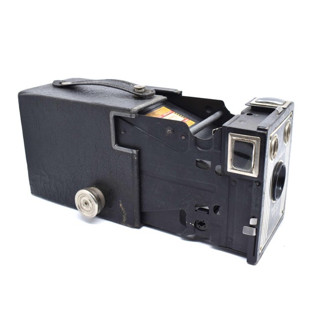 Black Authentic Art Deco 1940s Eastman Kodak Brownie Target Six-20 Box Camera For Sale - Image 8 of 9