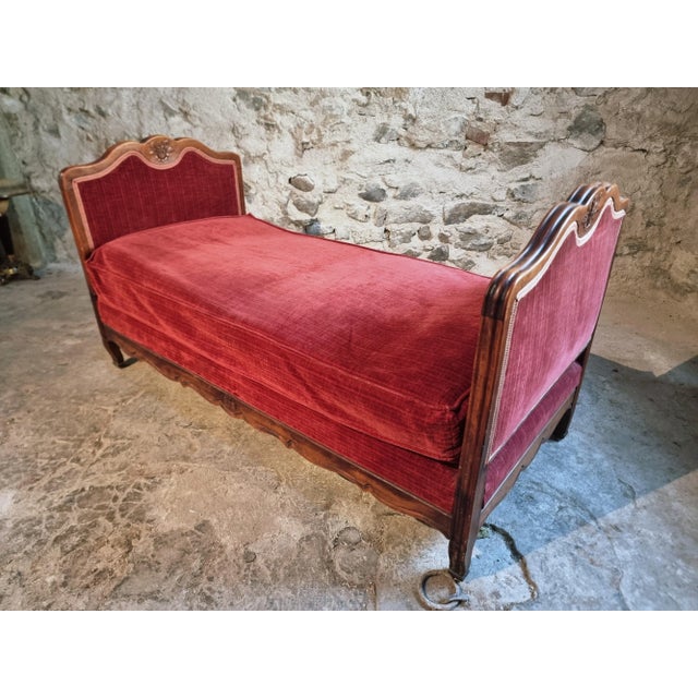 Antique Louis XV French Adjustable Beechwood Frame Daybed, 1920s For Sale - Image 13 of 18