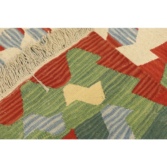 Late 20th Century Vintage Persian Shiraz Kilim Rug - 03'09 X 05'07 For Sale - Image 5 of 9