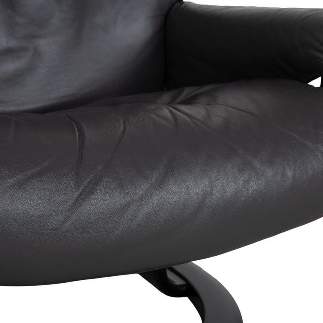 Dark Grey Leather Sunrise Recliner with Manual Function from Stressless For Sale - Image 6 of 18