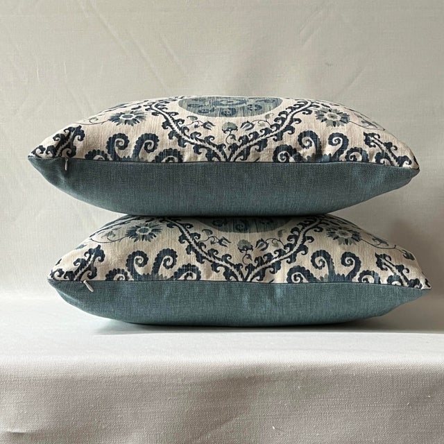 2020s Contemporary Floral Motif 20” Feather/Down Pillows - A Pair For Sale - Image 5 of 5