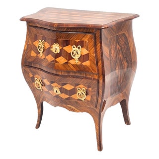 Small 18th Century Baroque Chest of Drawers, Cube Marquetry For Sale