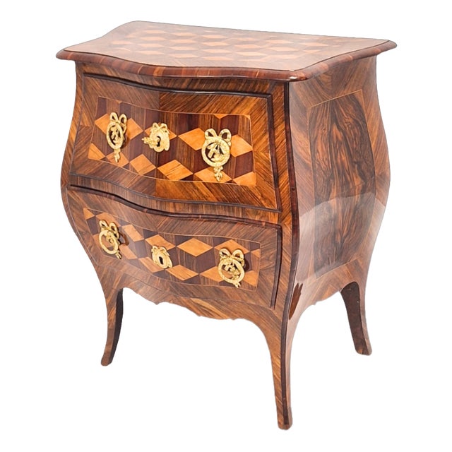 Small 18th Century Baroque Chest of Drawers, Cube Marquetry For Sale
