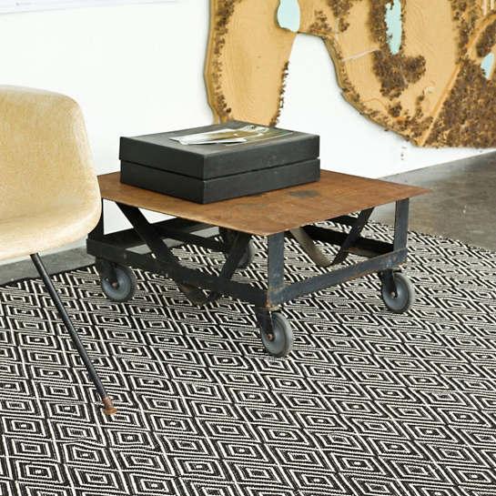 Dash & Albert Dash & Albert by Annie Selke Diamond Black/Ivory Indoor/Outdoor Rug, 7' 6" x 9' 6" For Sale - Image 4 of 6