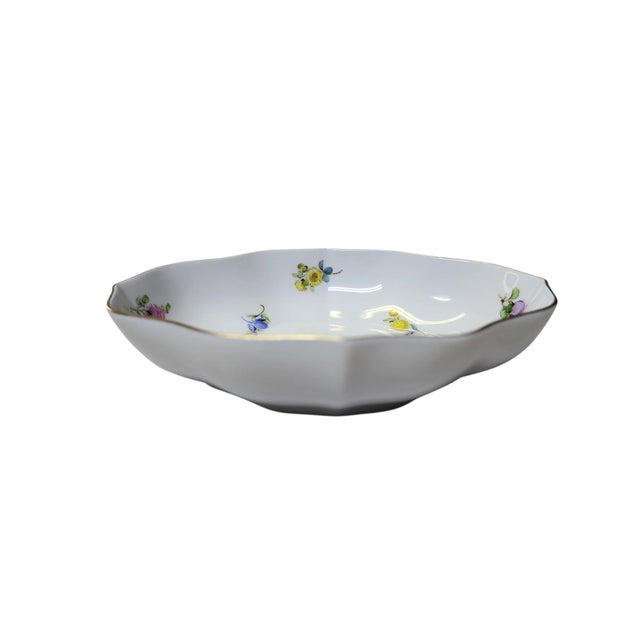 Fantastic 19th century Meissen sweetmeat dish in excellent condition. Streublume (Scattered Flowers) pattern, backstamp...