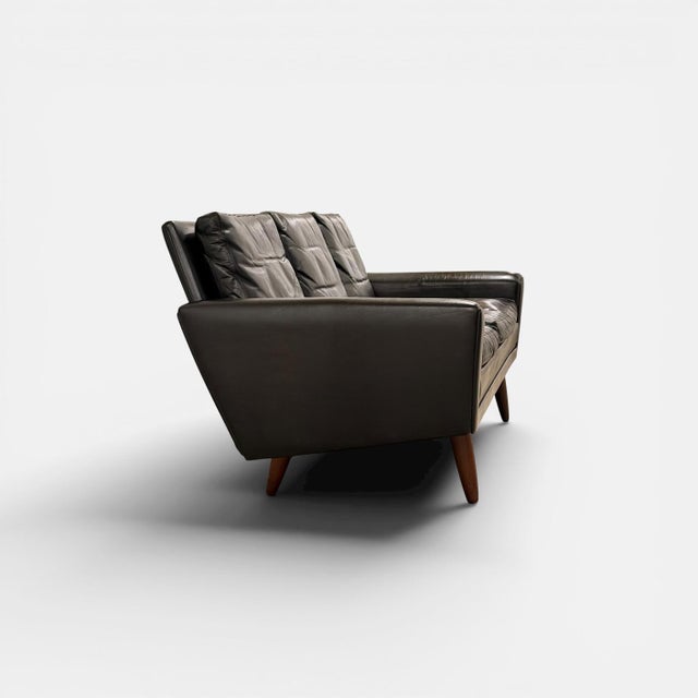 Mid-Century Modern Model 64 Sofa in Black Leather by Georg Thams for Vejen Polstermøbelfabrik, Denmark, 1960s For Sale - Image 3 of 14