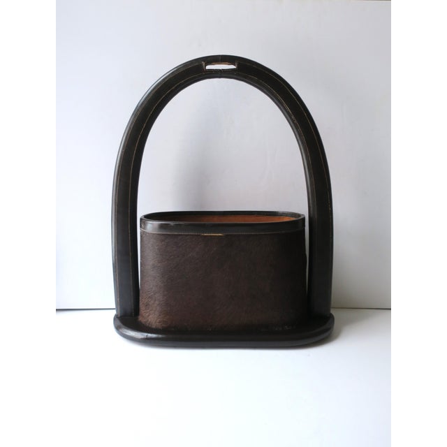 Gucci Attrib. Italian Leather Brass Bit Magazine Mail Holder For Sale - Image 10 of 12