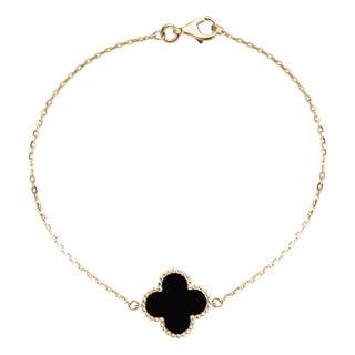 Onyx Flower Sealey Chain Bracelet for Valentine's Day Gifting For Sale