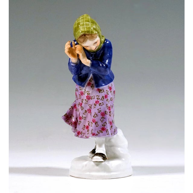 Art Nouveau Meissen Snowball Thrower & Girl Figurines by A. Koenig, 1910s, Set of 2 For Sale - Image 6 of 8