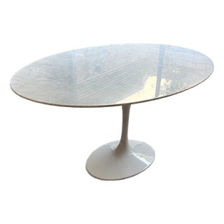 Attributed Knoll Saarinen 78" Oval Dining Table — White Marble Top For Sale